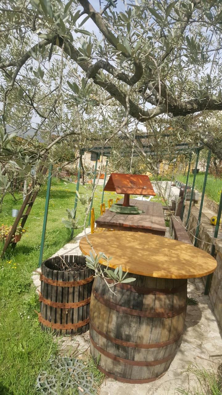 Bed&Breakfast Casa Lisetta Valtopina Exteriör bild