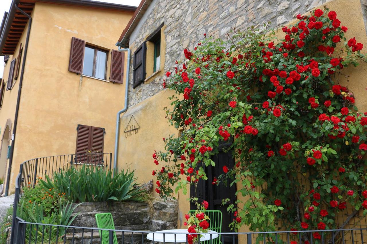 Bed&Breakfast Casa Lisetta Valtopina Exteriör bild